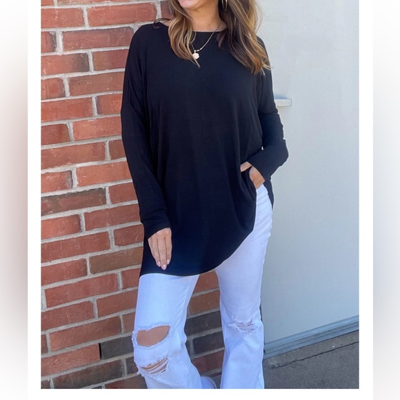 18 DOLMAN LONG SLEEVE ROUND NECK WITH SIDE SLITS HI-LOW HEM TOP - Picture 2 of 4